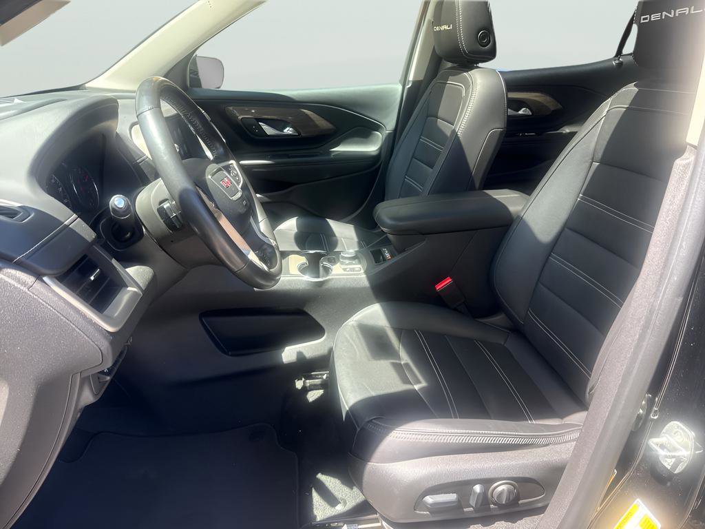 Used 2022 GMC Terrain Denali w/ Black Diamond Edition AWD/4WD image 17