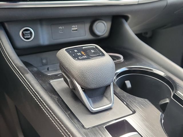 Used 2023 Nissan Rogue Platinum w/ Platinum Premium Package image 22