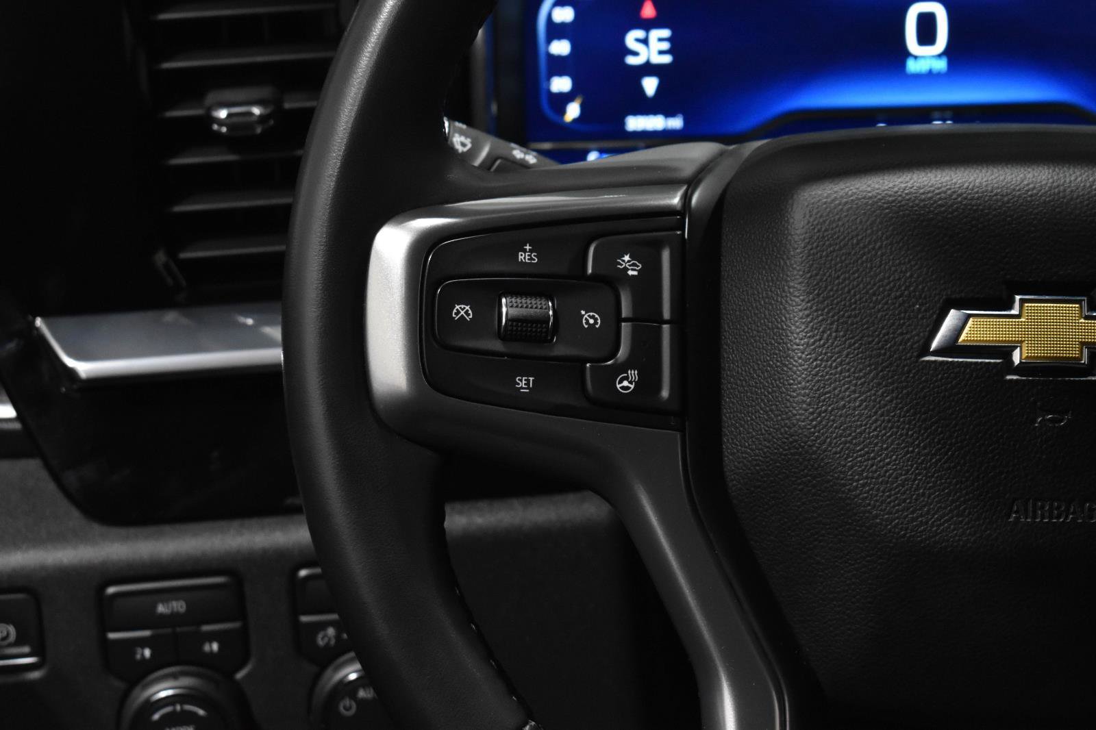 Used 2024 Chevrolet Silverado 1500 LT image 10