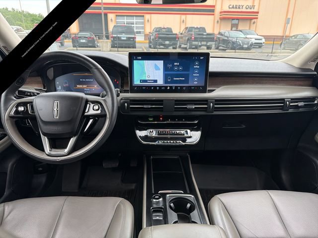 Used 2023 Lincoln Corsair Reserve w/ Equipment Group 201A AWD/4WD image 17