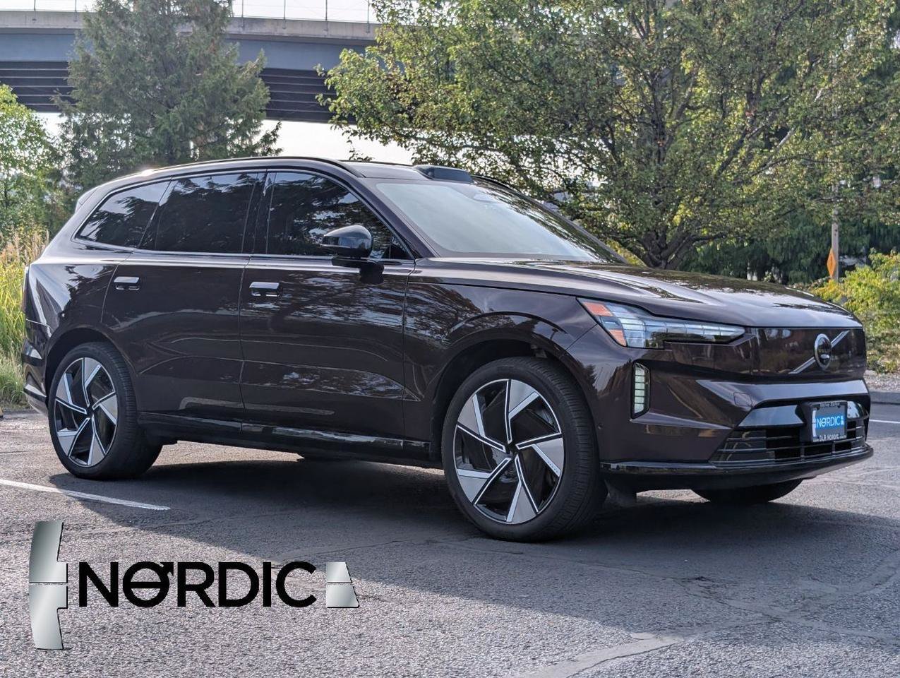 Used 2025 Volvo EX90 Ultra