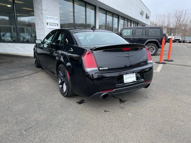 Used 2023 Chrysler 300 C image 8