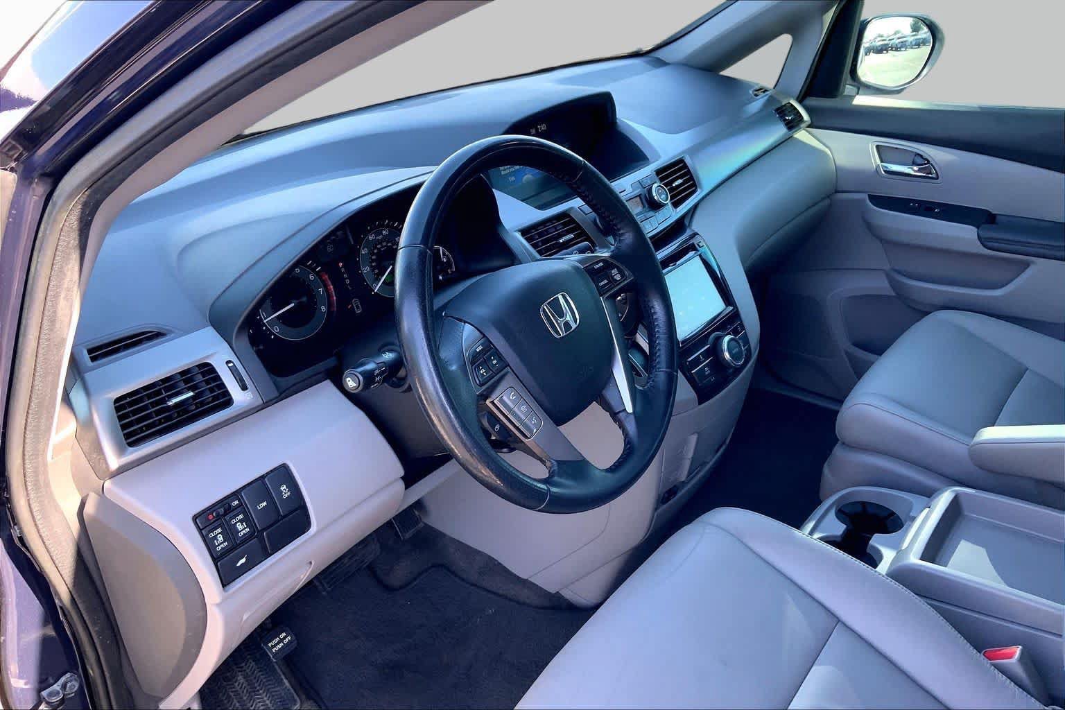 Used 2016 Honda Odyssey EX-L image 18