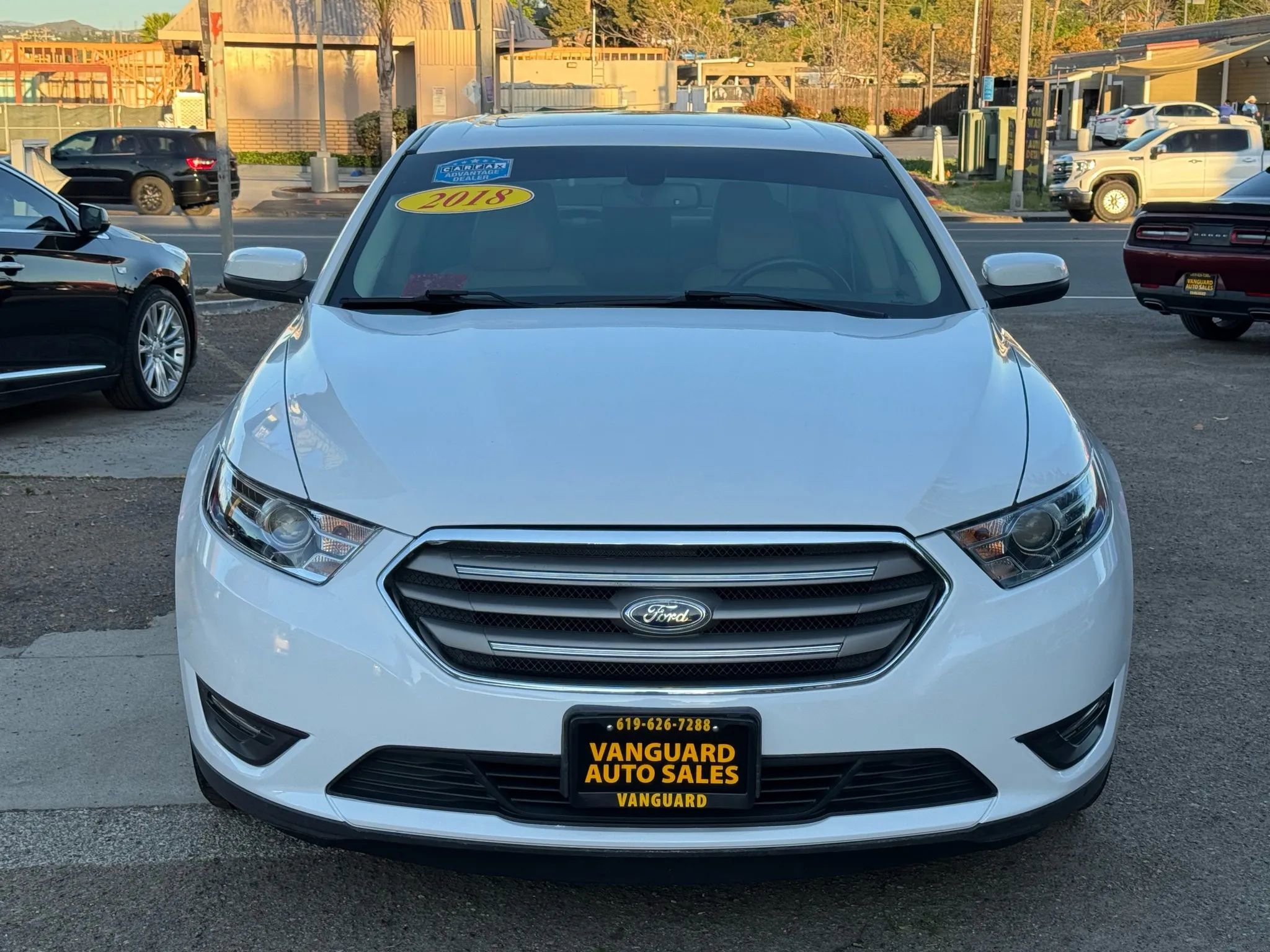Used 2018 Ford Taurus SEL w/ Equipment Group 201A image 3