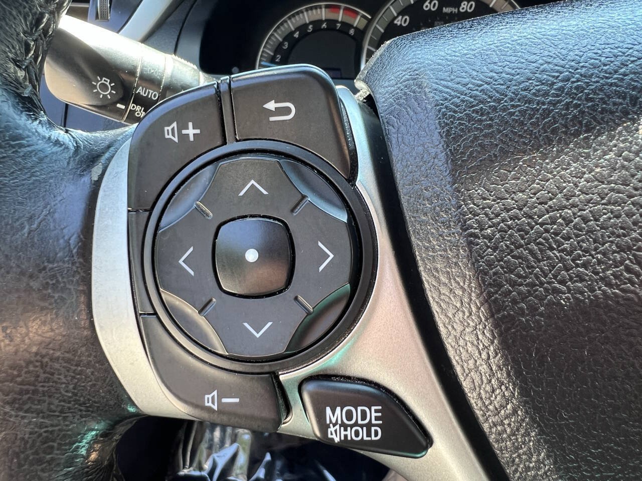 Used 2014 Toyota Camry SE FWD image 15