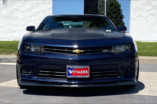 Used 2015 Chevrolet Camaro SS w/ SS Performance Package RWD image 3