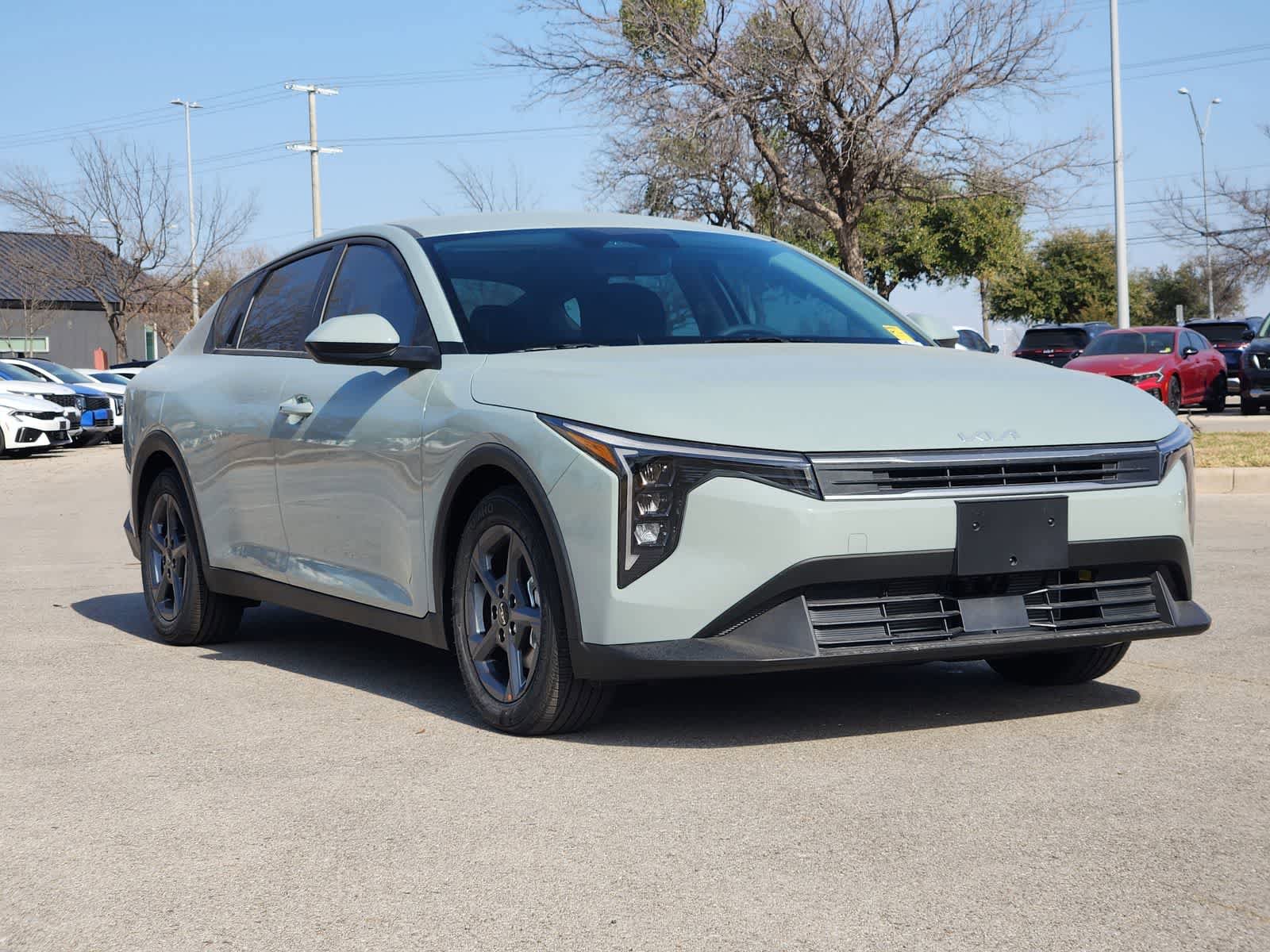 New 2026 Kia K4 FWD image 3