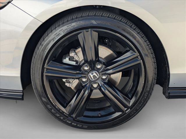 Used 2025 Honda Accord Sport image 24