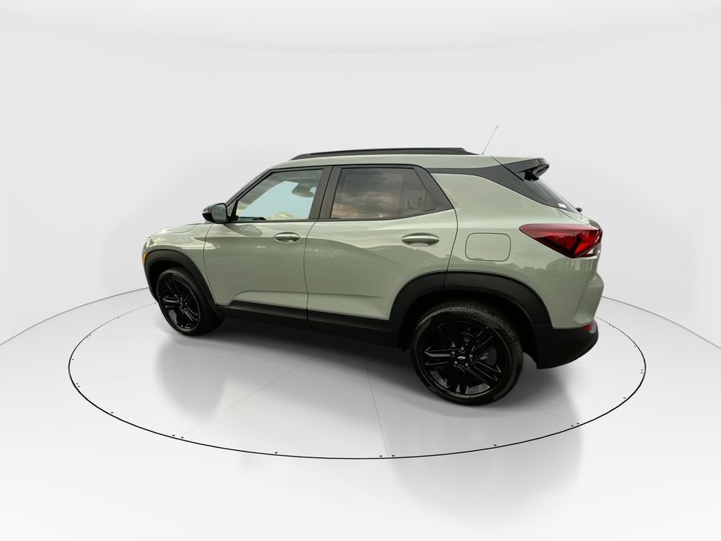 New 2026 Chevrolet TrailBlazer LT w/ Midnight Edition FWD image 6