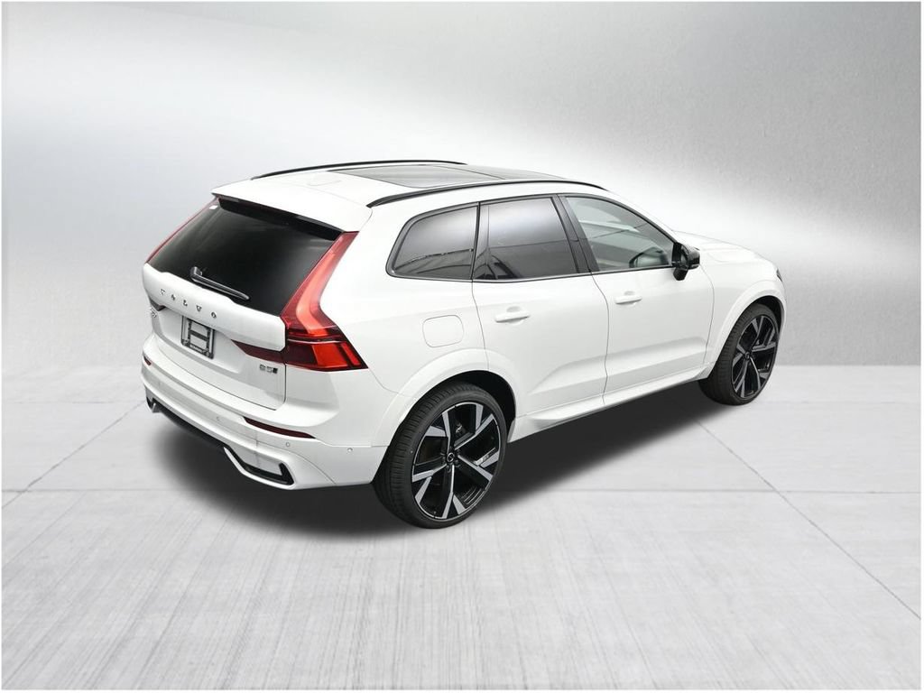 New 2026 Volvo XC60 B5 Ultra AWD/4WD image 17