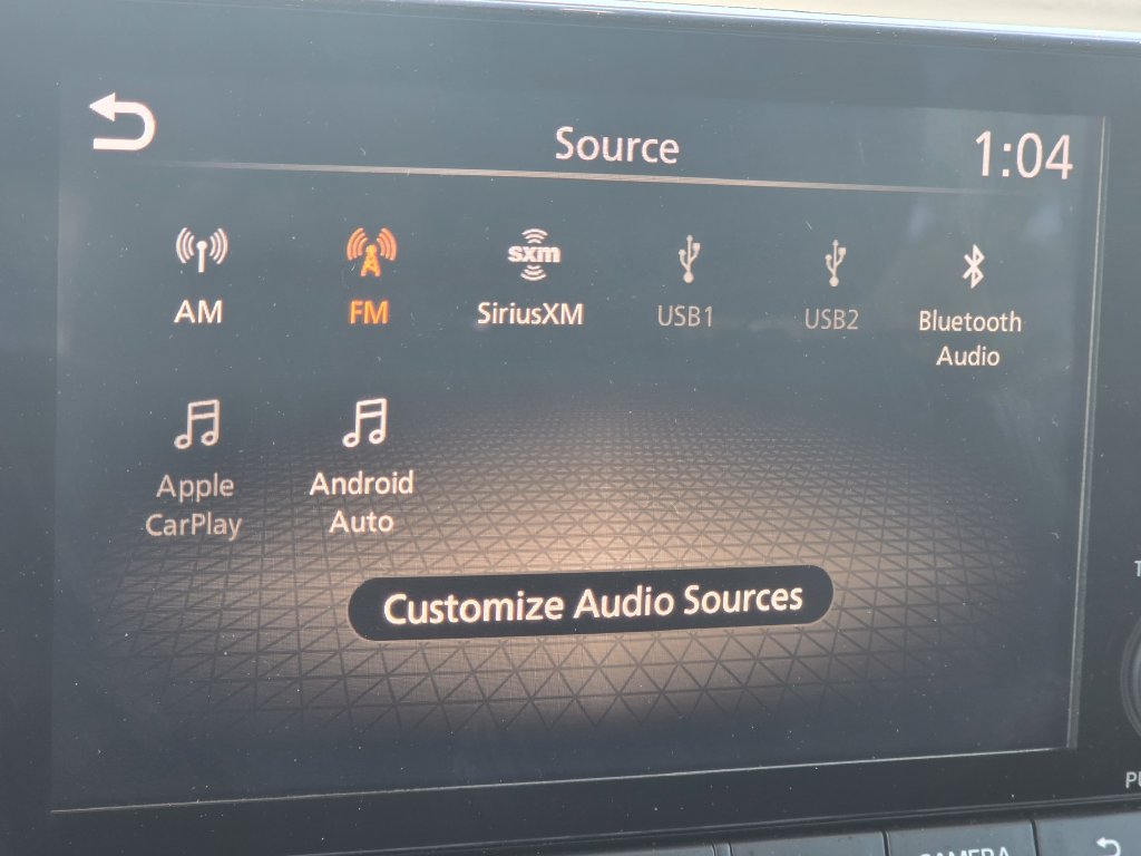 Used 2025 Nissan Rogue SV FWD image 2