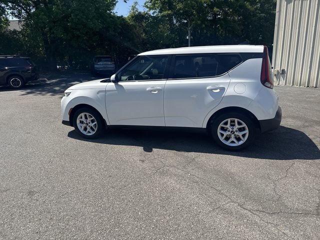 Used 2022 Kia Soul LX w/ Technology Package FWD image 8