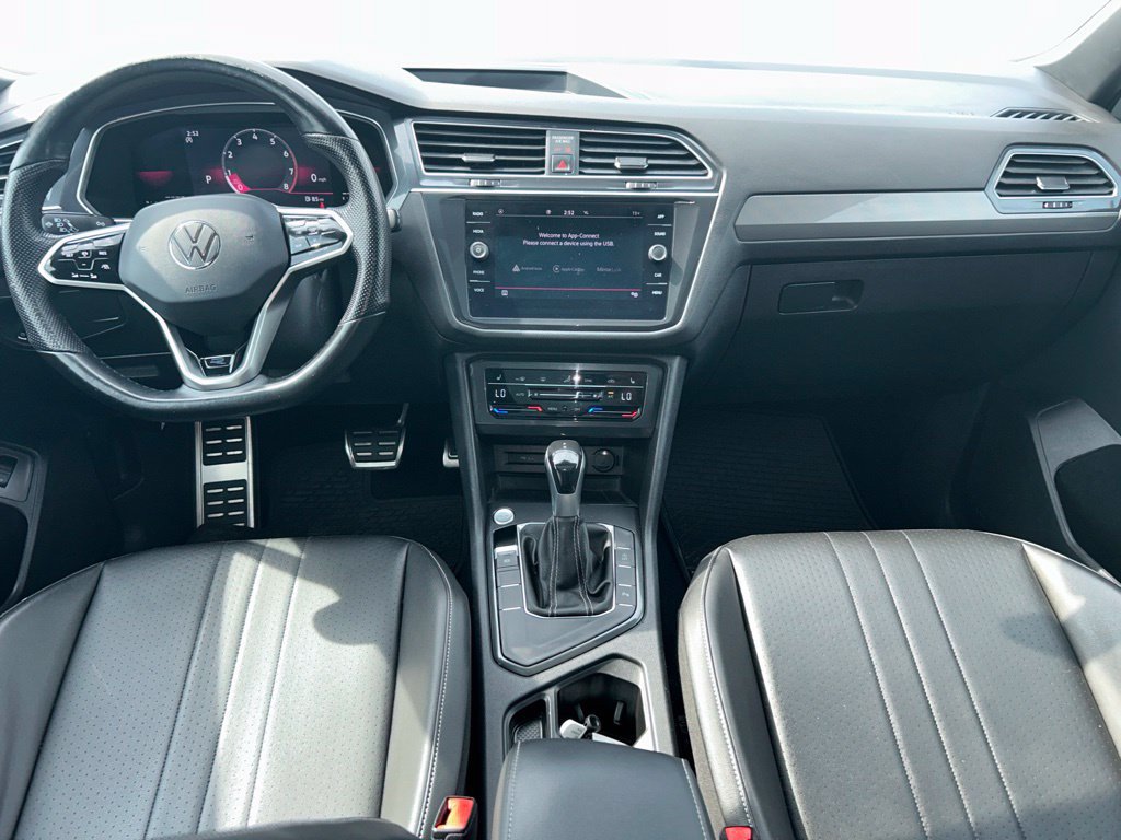 Used 2022 Volkswagen Tiguan SE R-Line FWD image 6