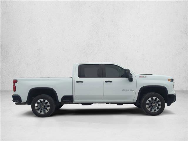 Used 2025 Chevrolet Silverado 2500 Custom w/ Custom Value Package AWD/4WD image 4
