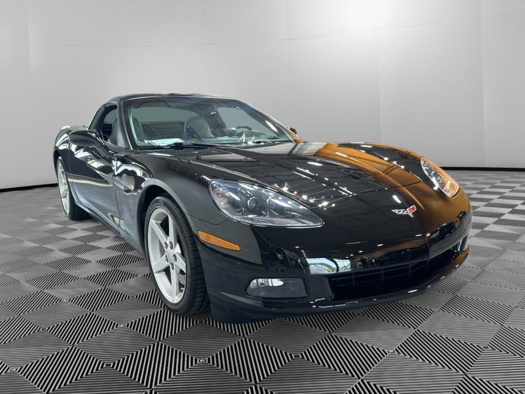 Used 2005 Chevrolet Corvette Coupe w/ Preferred Equipment Group RWD image 7