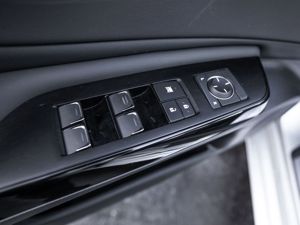 Certified 2022 Lexus ES 300h F Sport w/ Accessory Package 2 image 20