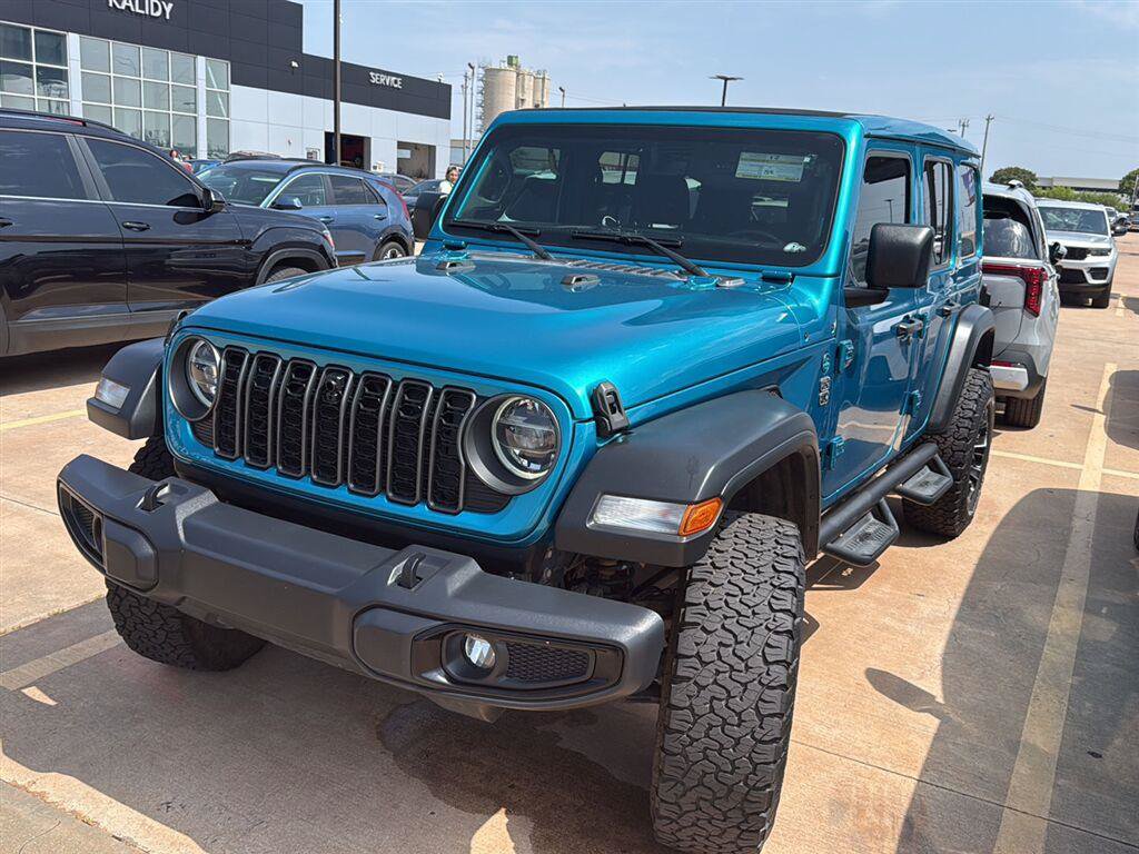 Used 2020 Jeep Wrangler Unlimited Sport AWD/4WD image 2