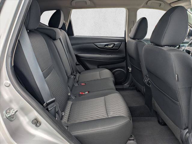 Used 2018 Nissan Rogue SV FWD image 18
