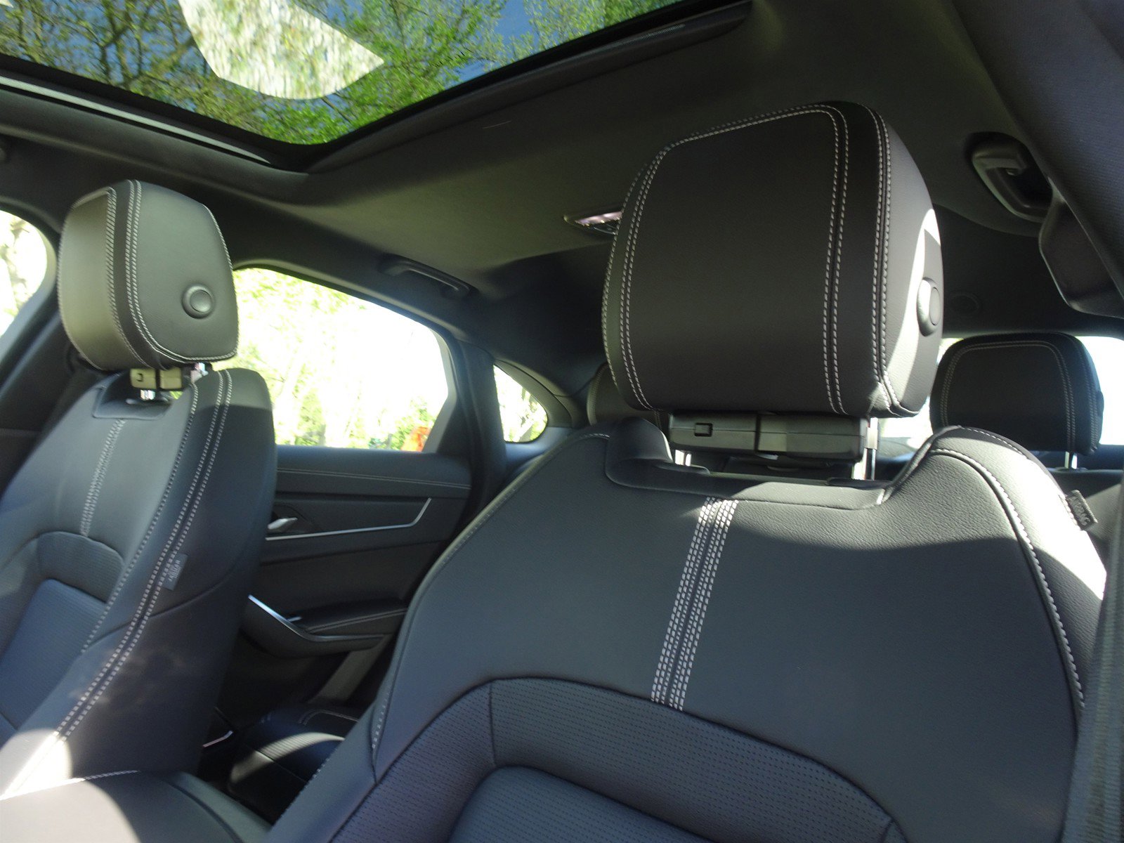 New 2024 Jaguar XF R-Dynamic SE image 19