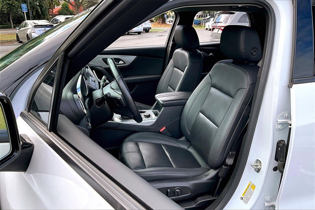 Used 2022 Chevrolet Blazer LT w/ Midnight/Sport Edition image 27