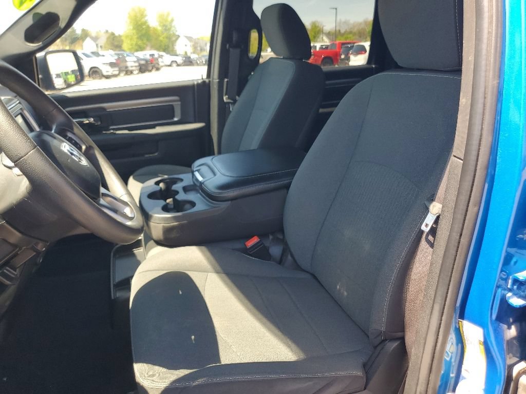 Used 2024 RAM 1500 Warlock AWD/4WD image 23
