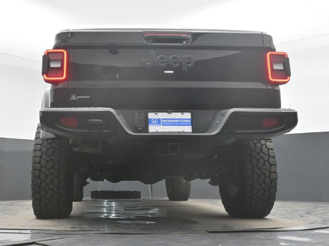 Used 2023 Jeep Gladiator Overland AWD/4WD image 47