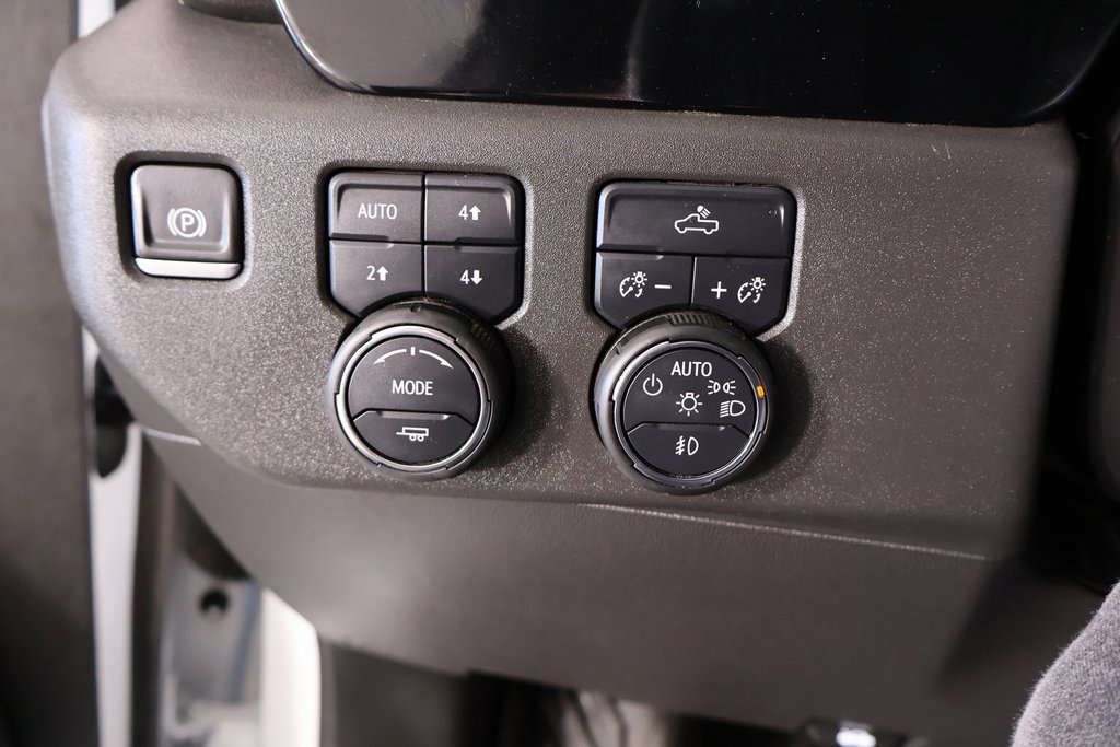 Used 2024 Chevrolet Silverado 1500 LT Trail Boss w/ Protection Package image 9