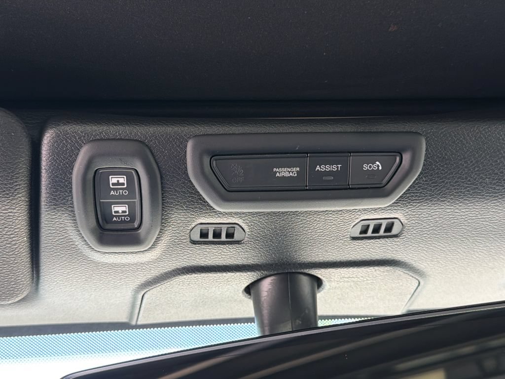 Used 2022 Jeep Wrangler Unlimited Sahara AWD/4WD image 30