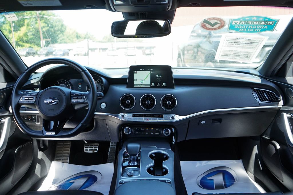 Used 2020 Kia Stinger GT2 RWD image 10