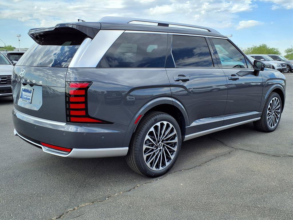 New 2026 Hyundai Palisade Calligraphy FWD image 3