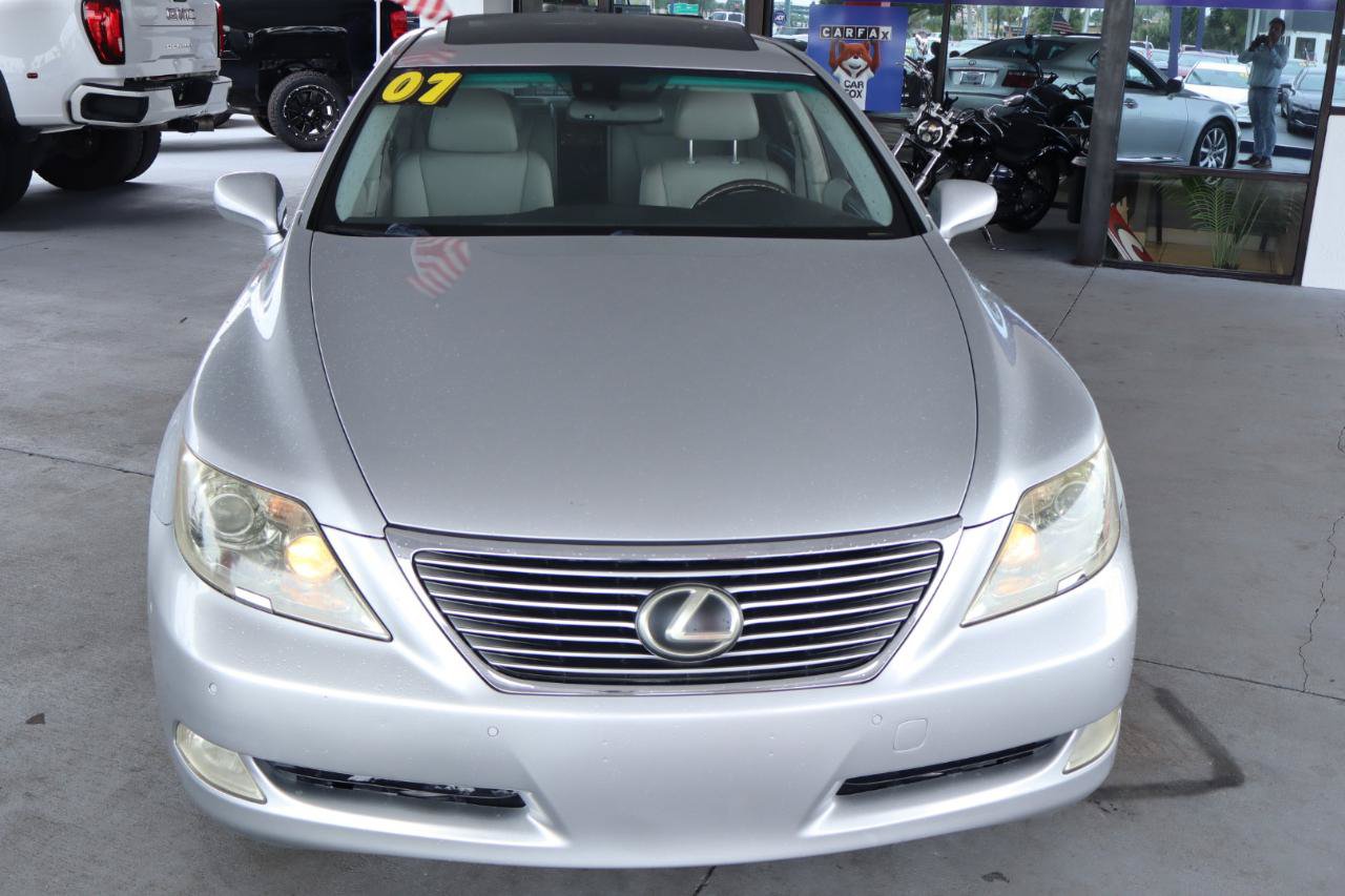 Used 2007 Lexus LS 460 L RWD image 10