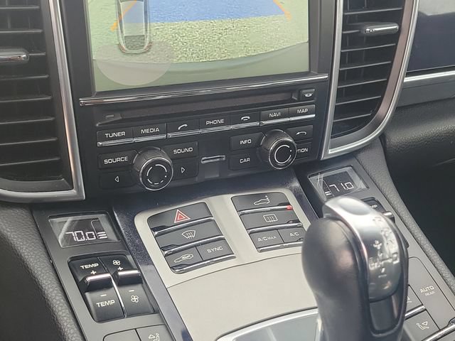 Used 2015 Porsche Panamera 4 AWD/4WD image 21