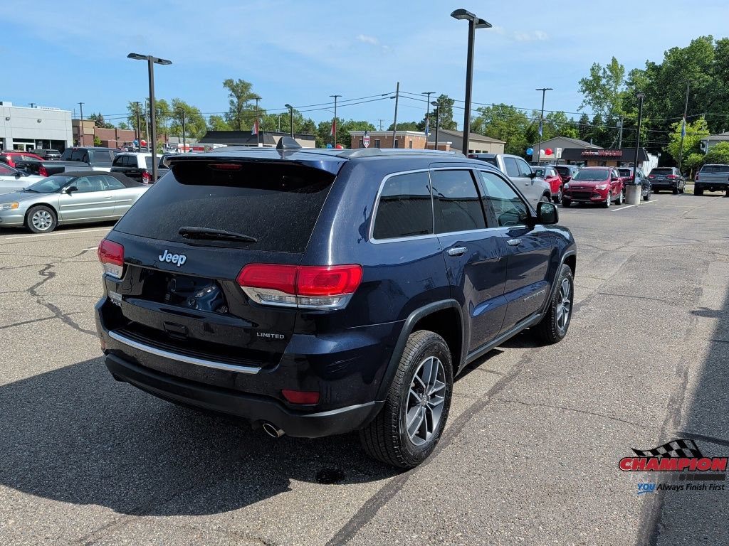 Used 2018 Jeep Grand Cherokee Limited AWD/4WD image 4