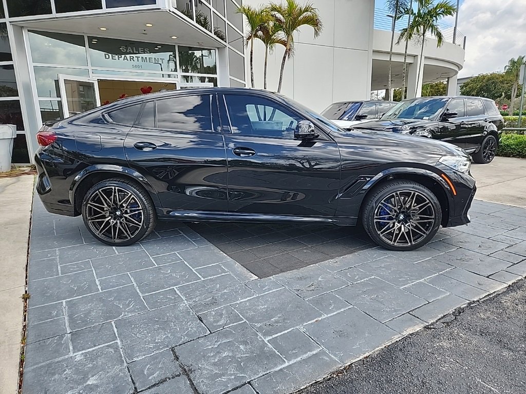 Used 2020 BMW X6 M Competition w/ Executive Package image 8