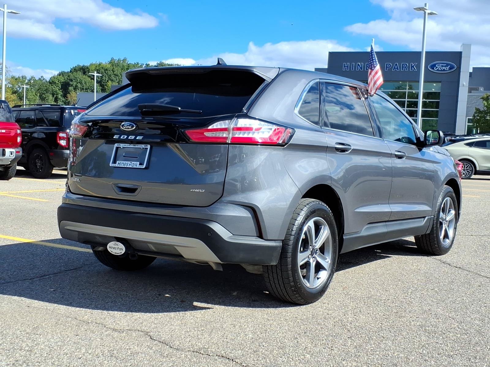 Used 2024 Ford Edge SEL w/ Convenience Package AWD/4WD image 7