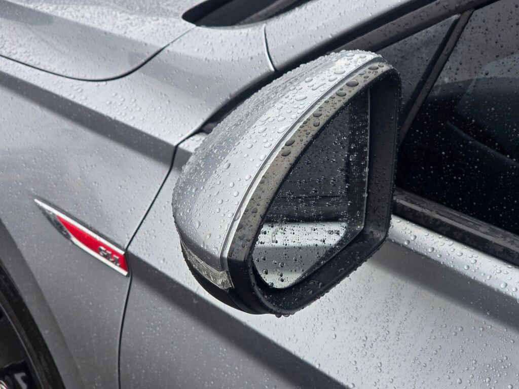 Used 2019 Volkswagen Jetta GLI image 12