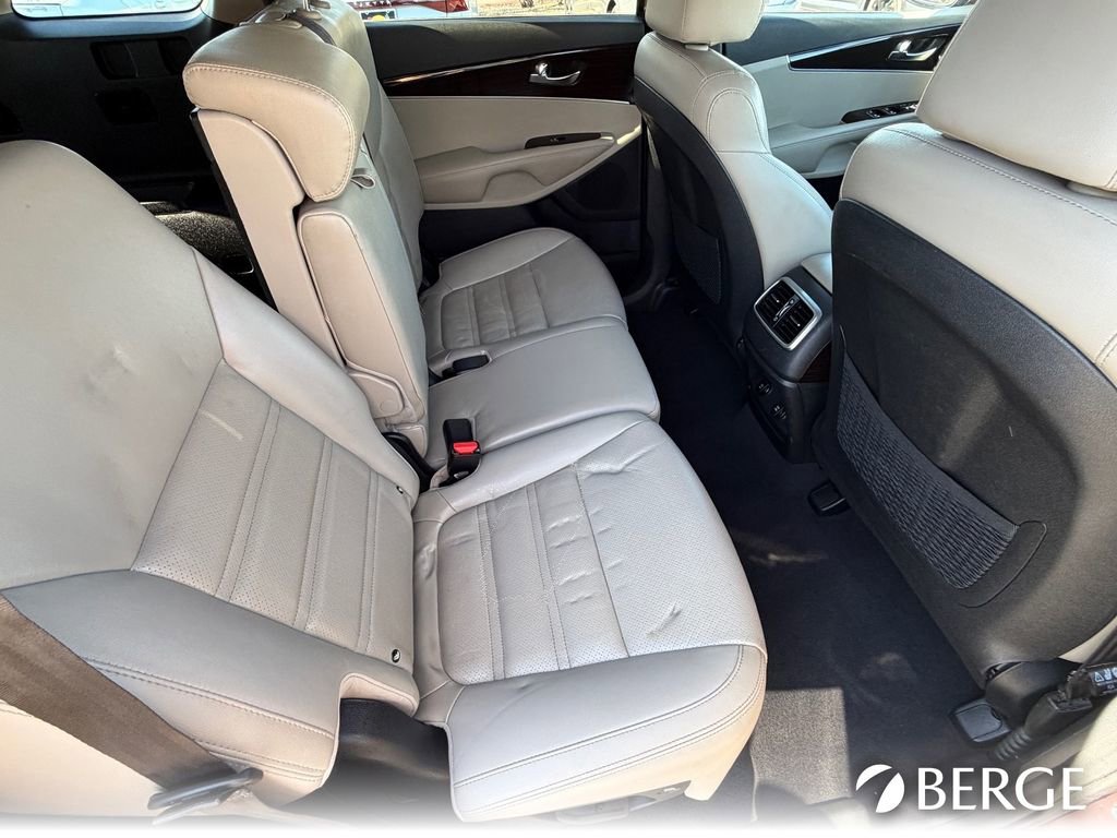 Used 2020 Kia Sorento EX image 14