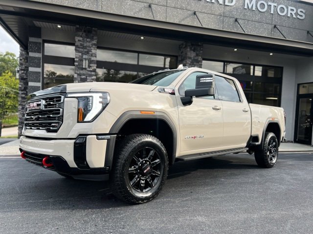 Used 2026 GMC Sierra 2500 AT4 w/ AT4 Premium Plus Package image 4