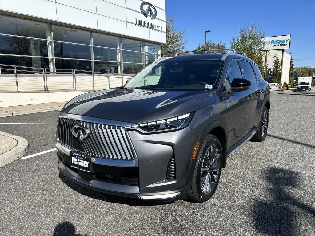 Certified 2026 INFINITI QX60 Luxe w/ Cargo Package AWD/4WD image 4