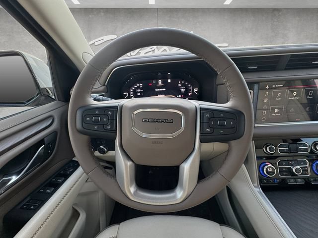 Used 2023 GMC Yukon XL Denali AWD/4WD image 21