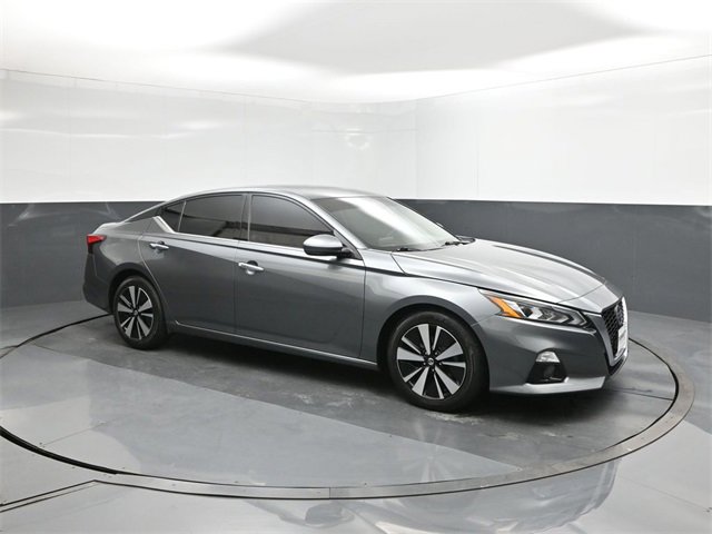 Used 2020 Nissan Altima 2.5 SV image 17