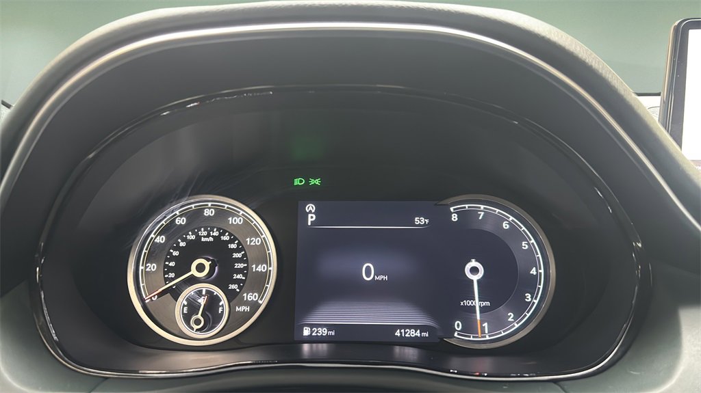 Used 2022 Genesis GV70 2.5T w/ Advanced Package image 18