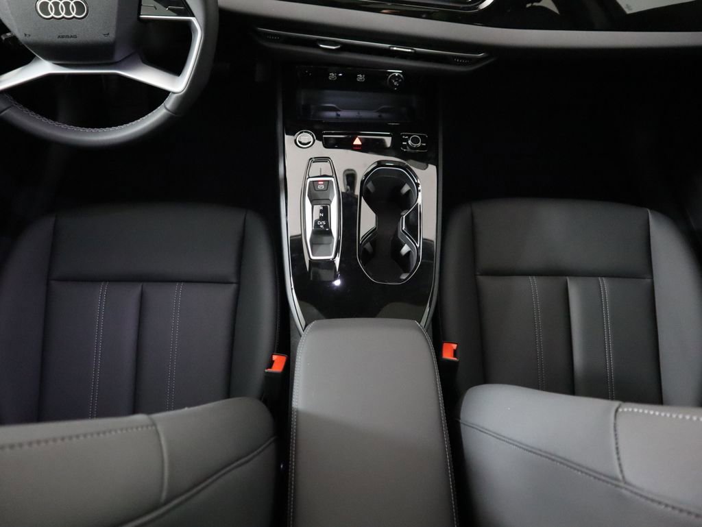Used 2025 Audi A5 2.0T Premium Plus w/ Premium Plus AWD/4WD image 19