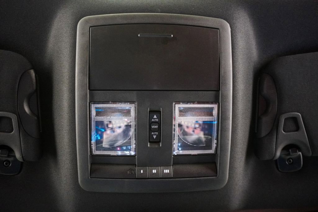 Used 2020 Dodge Challenger SRT Hellcat Redeye image 24