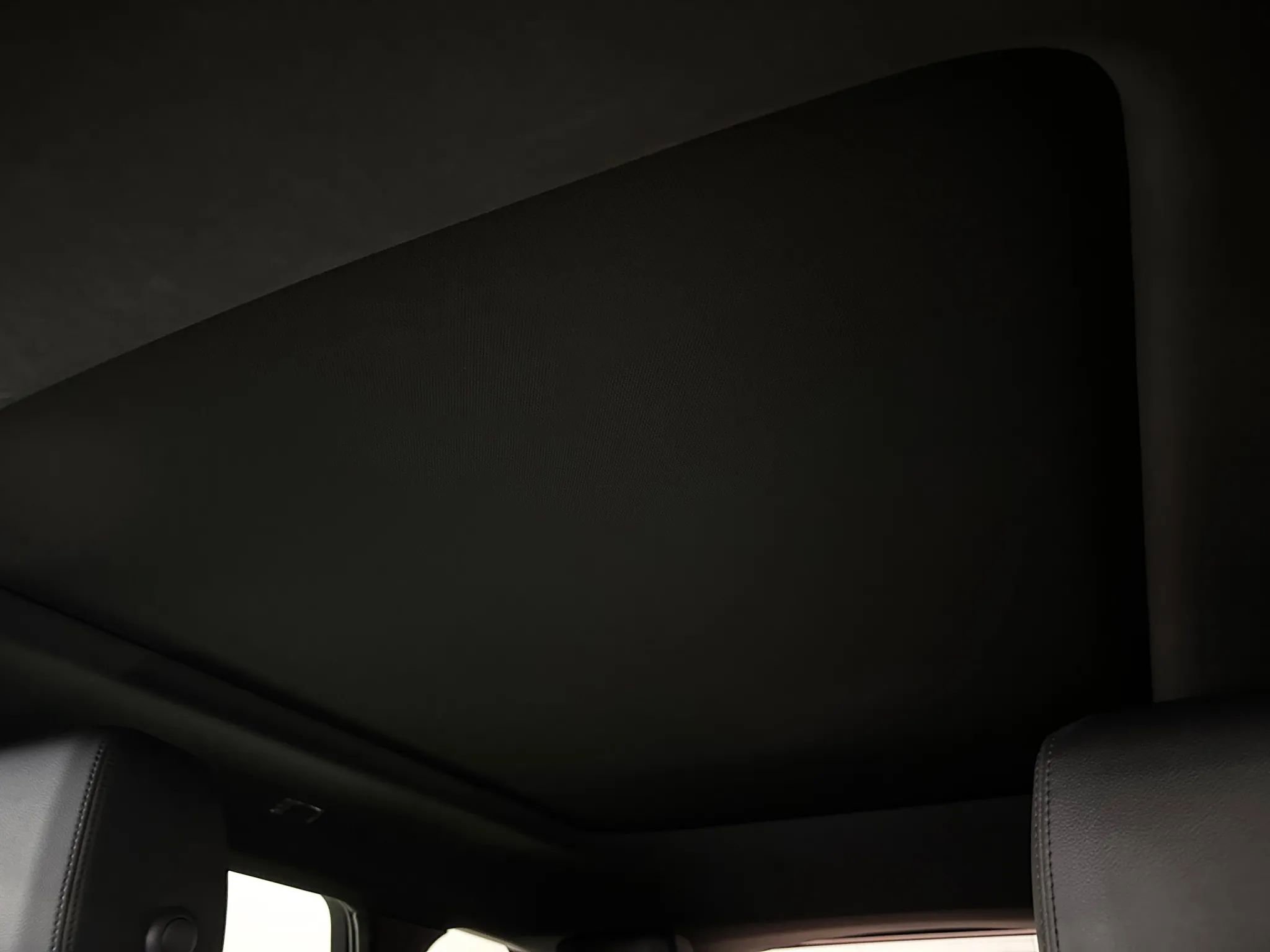 Used 2022 Land Rover Range Rover Evoque R-Dynamic S image 53