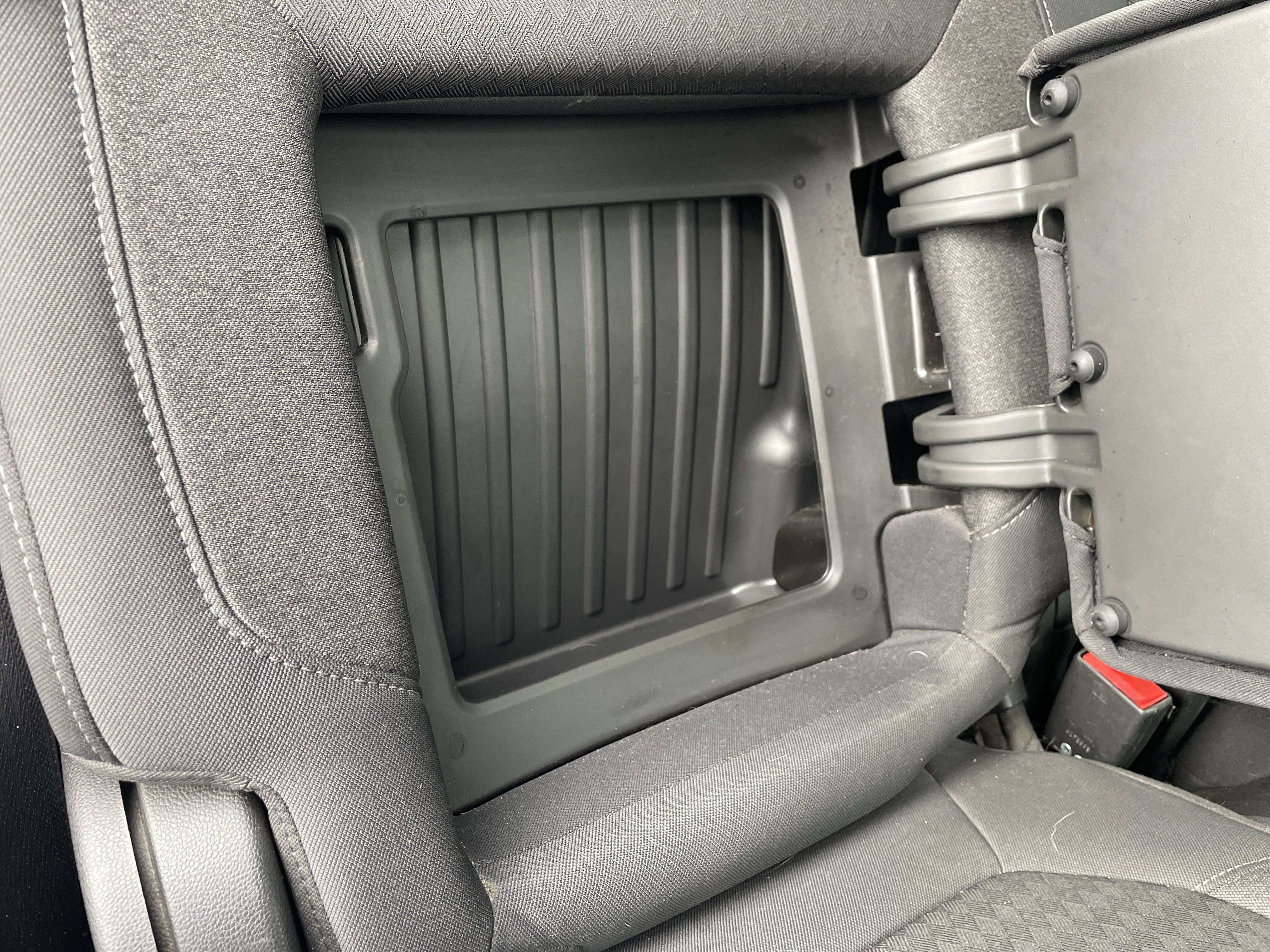 Used 2020 Chevrolet Silverado 1500 LT w/ All-Star Edition image 34