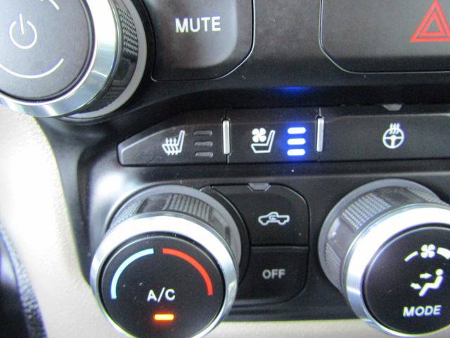 Used 2020 RAM 1500 Laramie AWD/4WD image 23