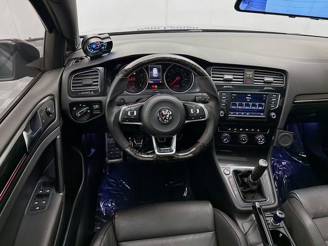 Used 2017 Volkswagen GTI SE image 22