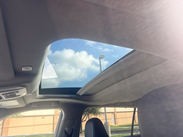 Certified 2025 Toyota Highlander XLE FWD image 10