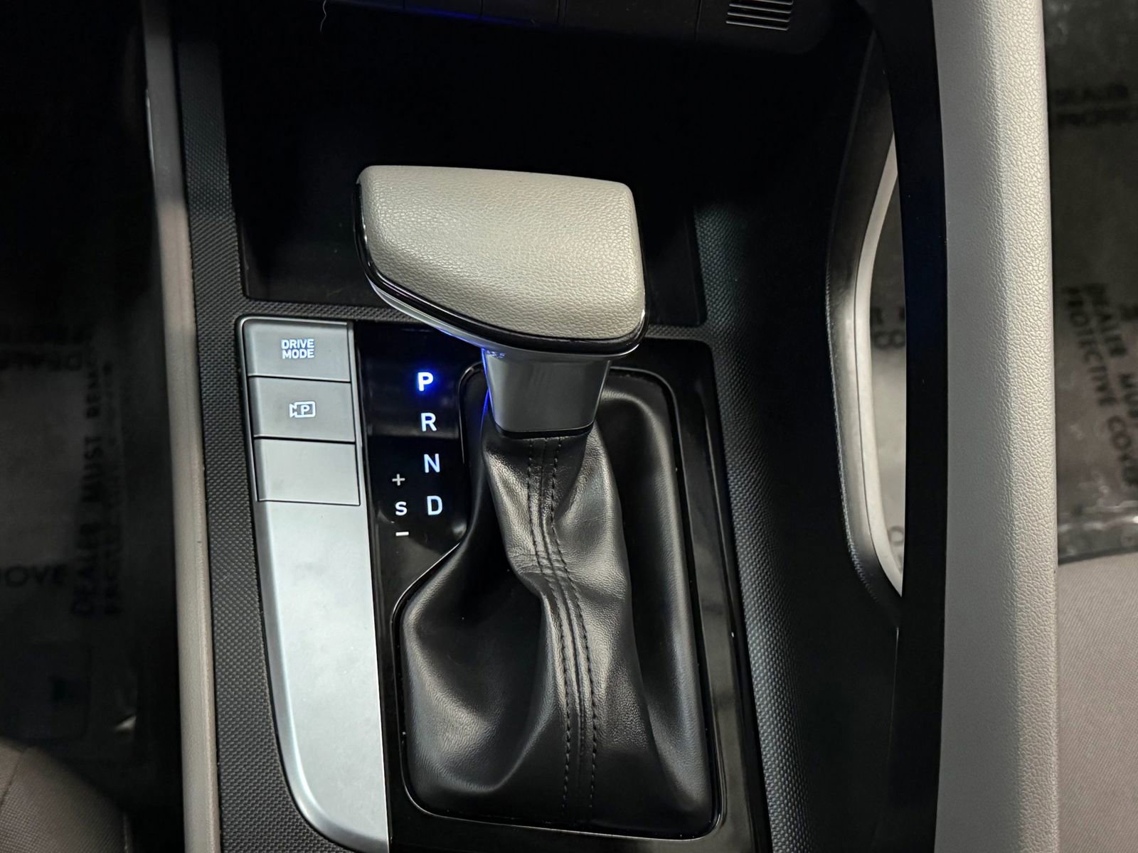 Used 2023 Hyundai Elantra SEL image 33